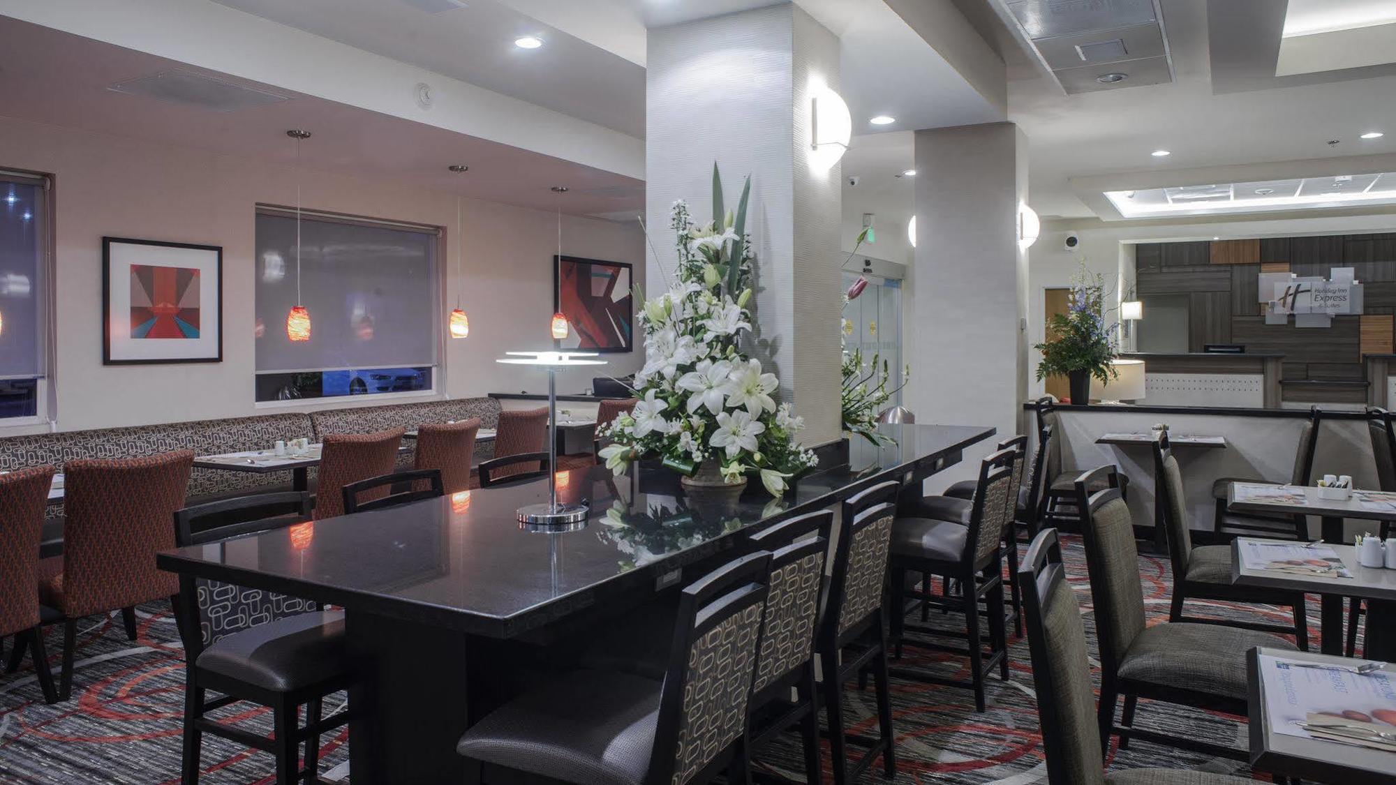 Holiday Inn Express & Suites Chihuahua Juventud By Ihg Eksteriør bilde