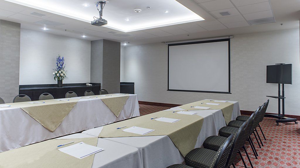 Holiday Inn Express & Suites Chihuahua Juventud By Ihg Eksteriør bilde